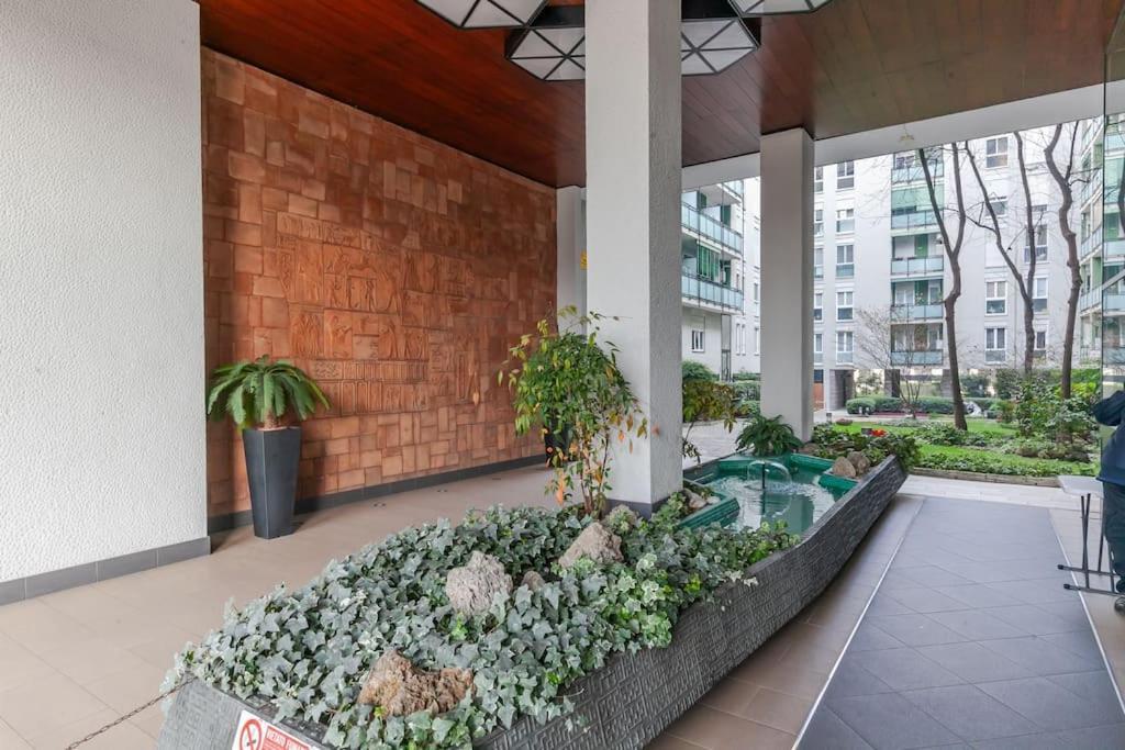 Apartment Di Design A Pochi Passi Da Metro E Centro *